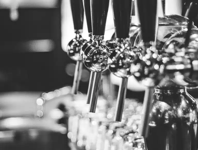 Die Rückkehr klassischer Bierstile: Warum „Old School“ wieder modern ist